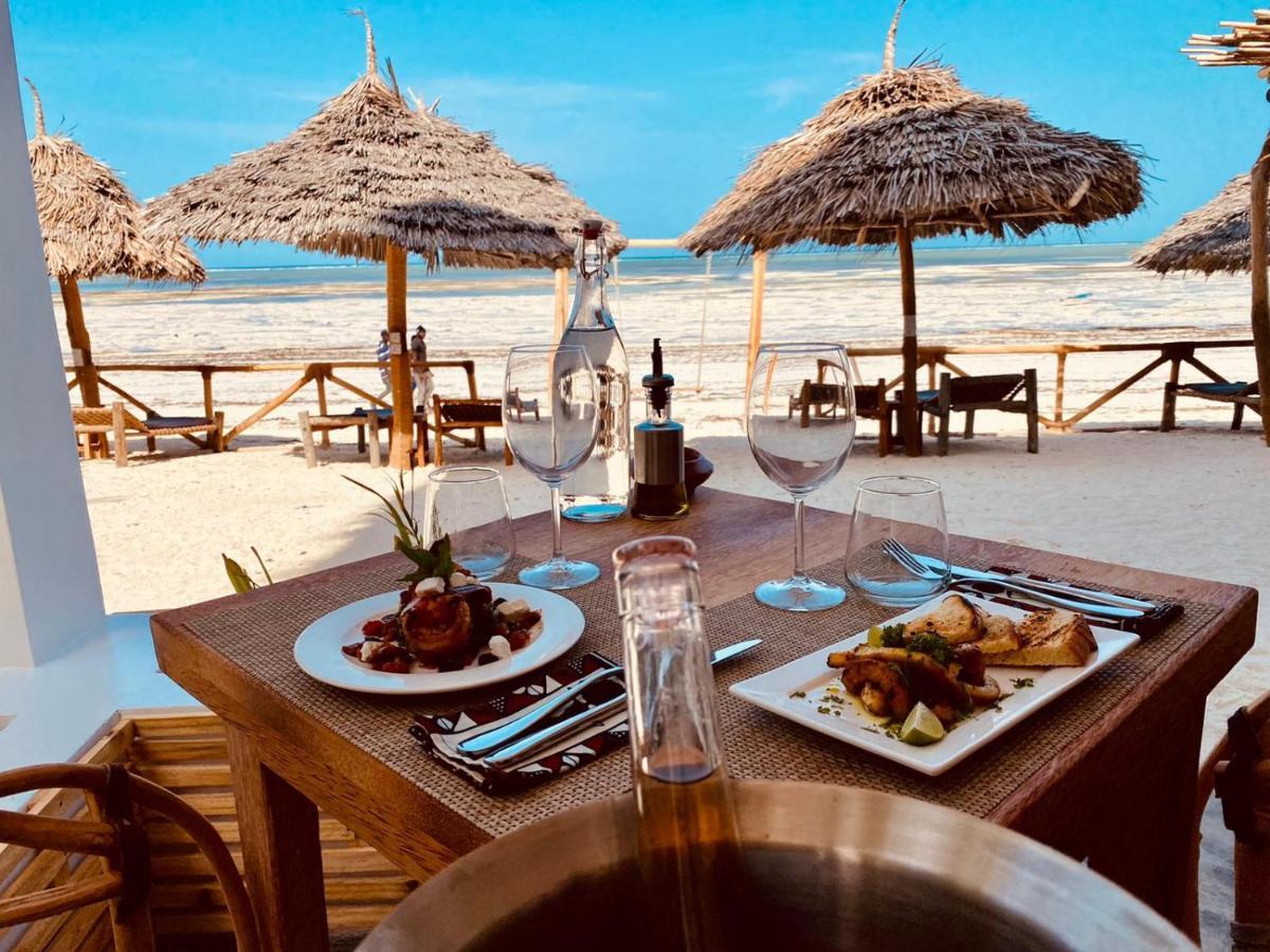 בווג'ו Helwas Zanzibar Beach Hotel מראה חיצוני תמונה