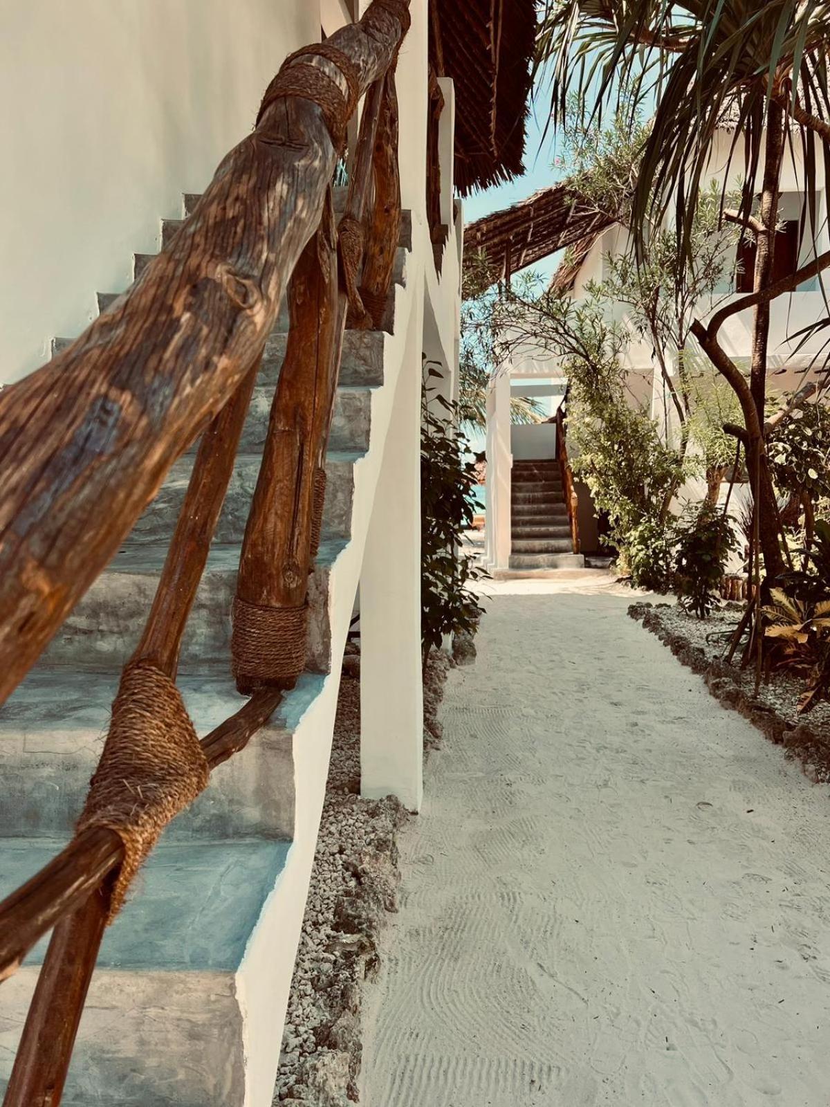 בווג'ו Helwas Zanzibar Beach Hotel מראה חיצוני תמונה
