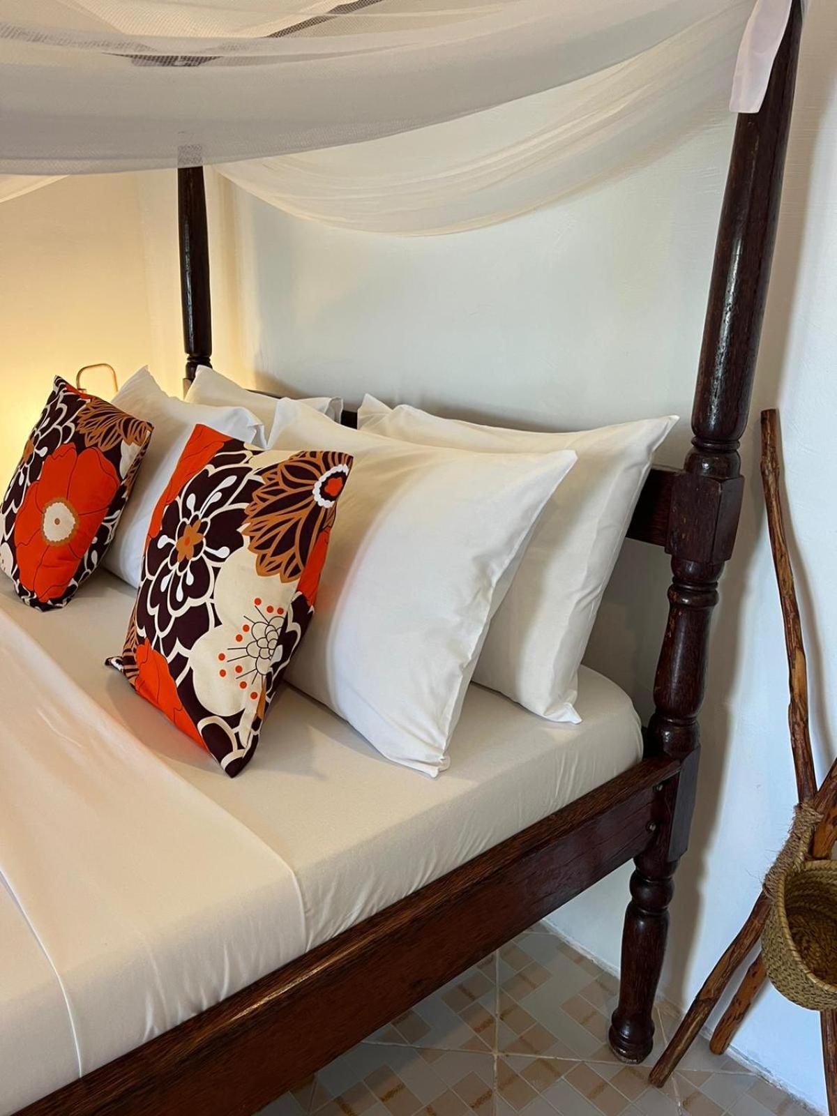 בווג'ו Helwas Zanzibar Beach Hotel מראה חיצוני תמונה