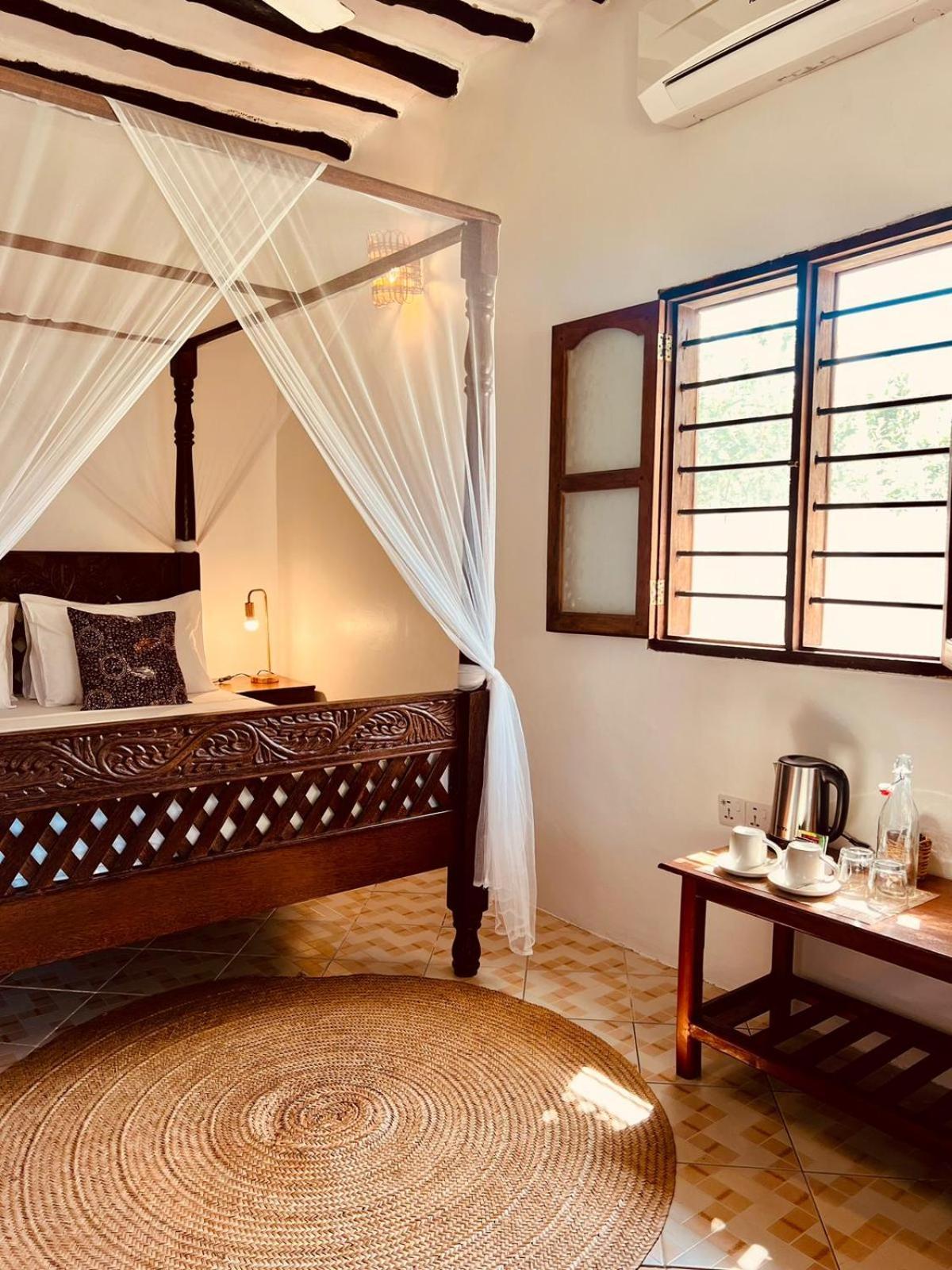 בווג'ו Helwas Zanzibar Beach Hotel מראה חיצוני תמונה