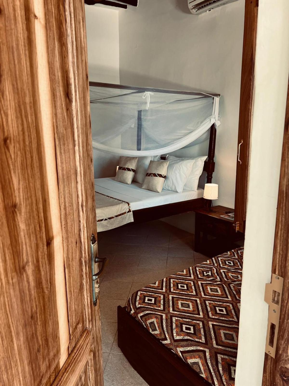בווג'ו Helwas Zanzibar Beach Hotel מראה חיצוני תמונה