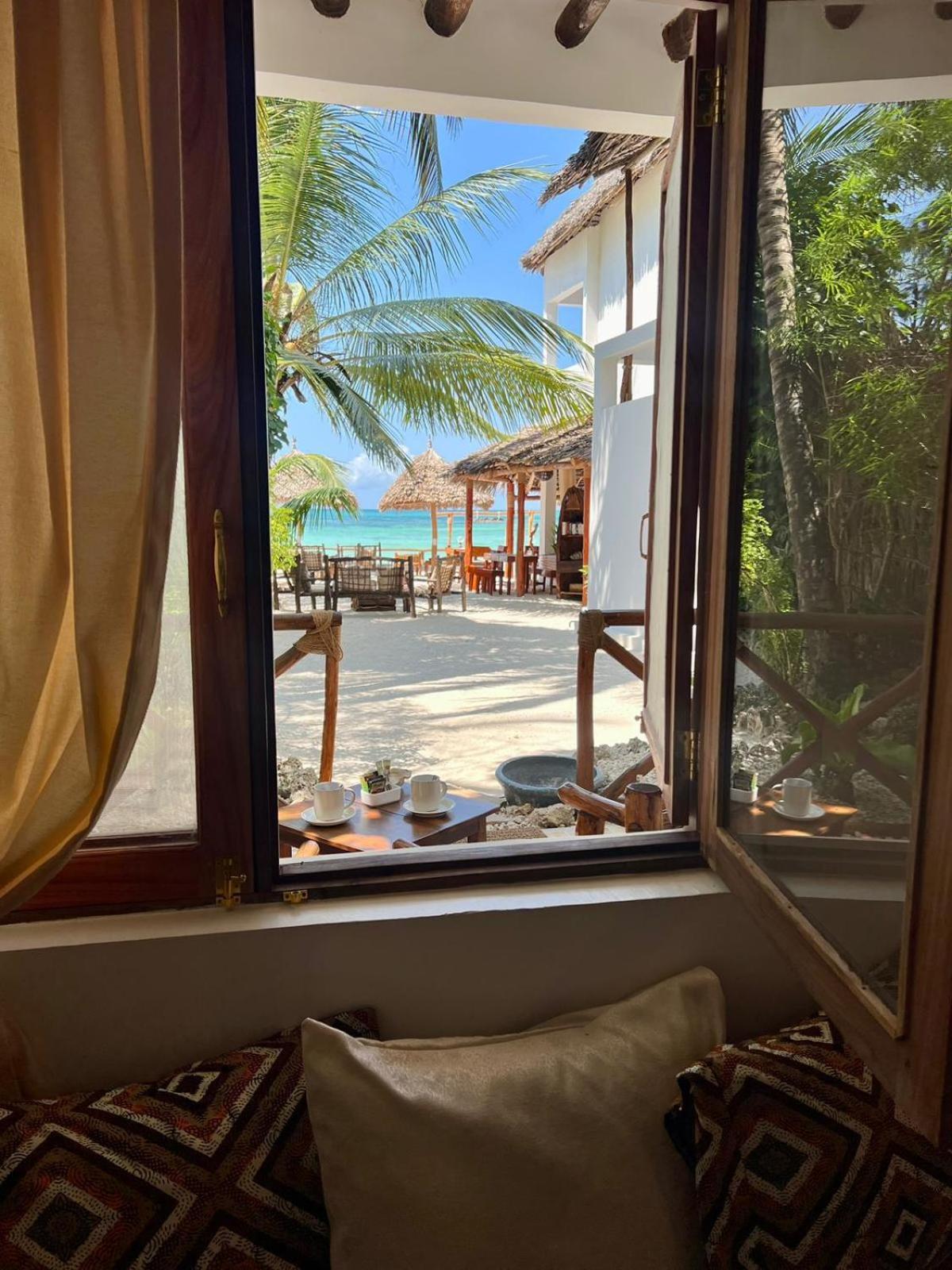בווג'ו Helwas Zanzibar Beach Hotel מראה חיצוני תמונה