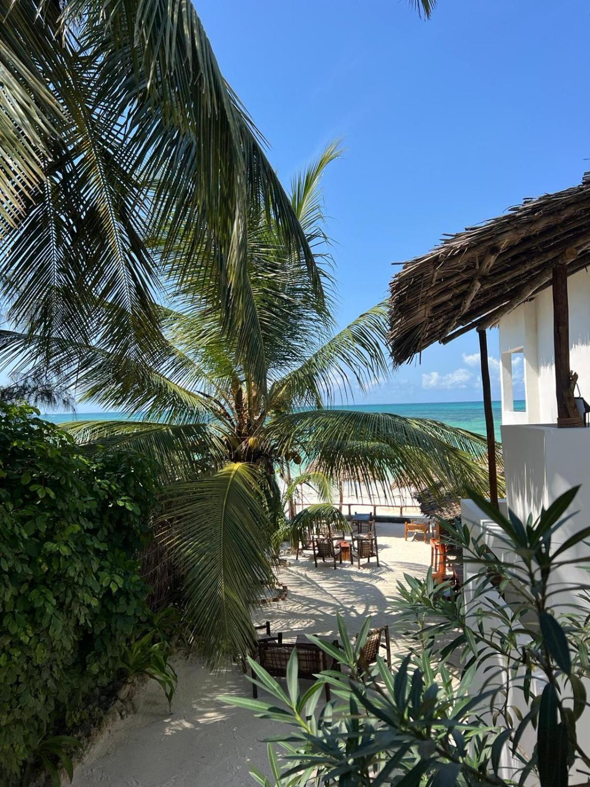 בווג'ו Helwas Zanzibar Beach Hotel מראה חיצוני תמונה